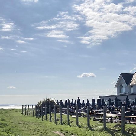 The Firs - Apartment Next To Beach & Forest - Pets Are Free Barton on Sea Extérieur photo